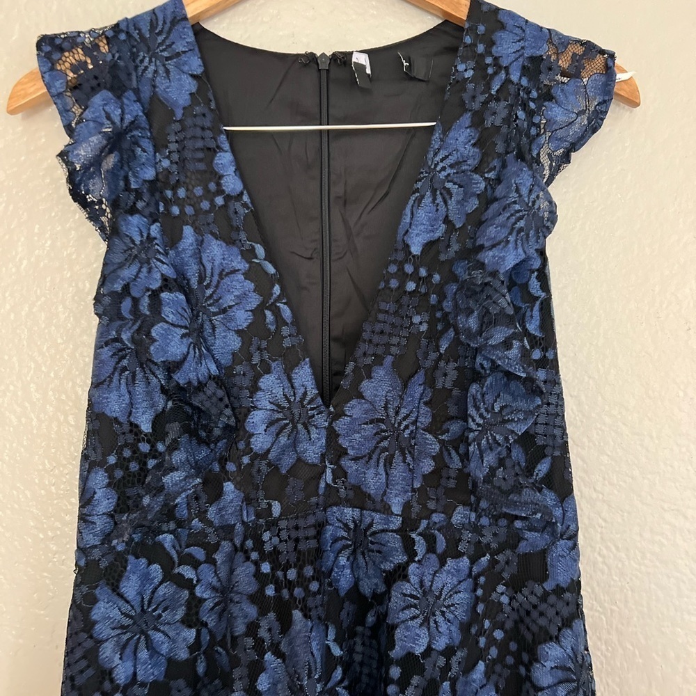 Molinetto Navy Blue Lace Ruffled Tiered Sleeveless Maxi Dress - Picture 4 of 9